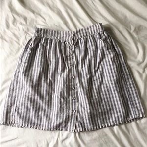H&M skirt with pockets